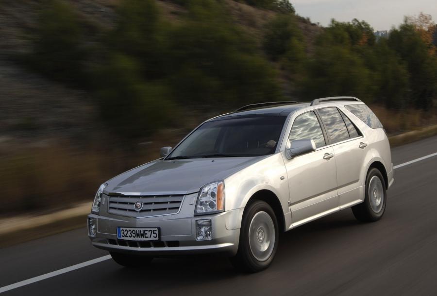  Cadillac SRX 2004 года  (фото 95 из 103)